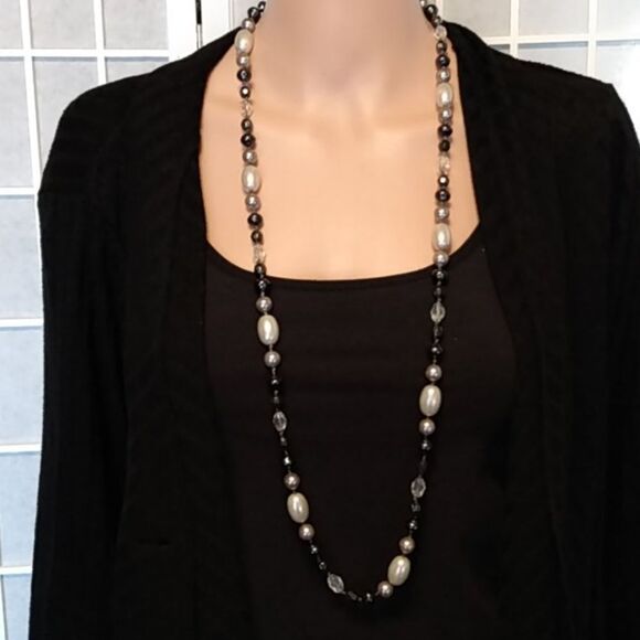 20" Beaded necklace, adjustable - Picture 3 of 7